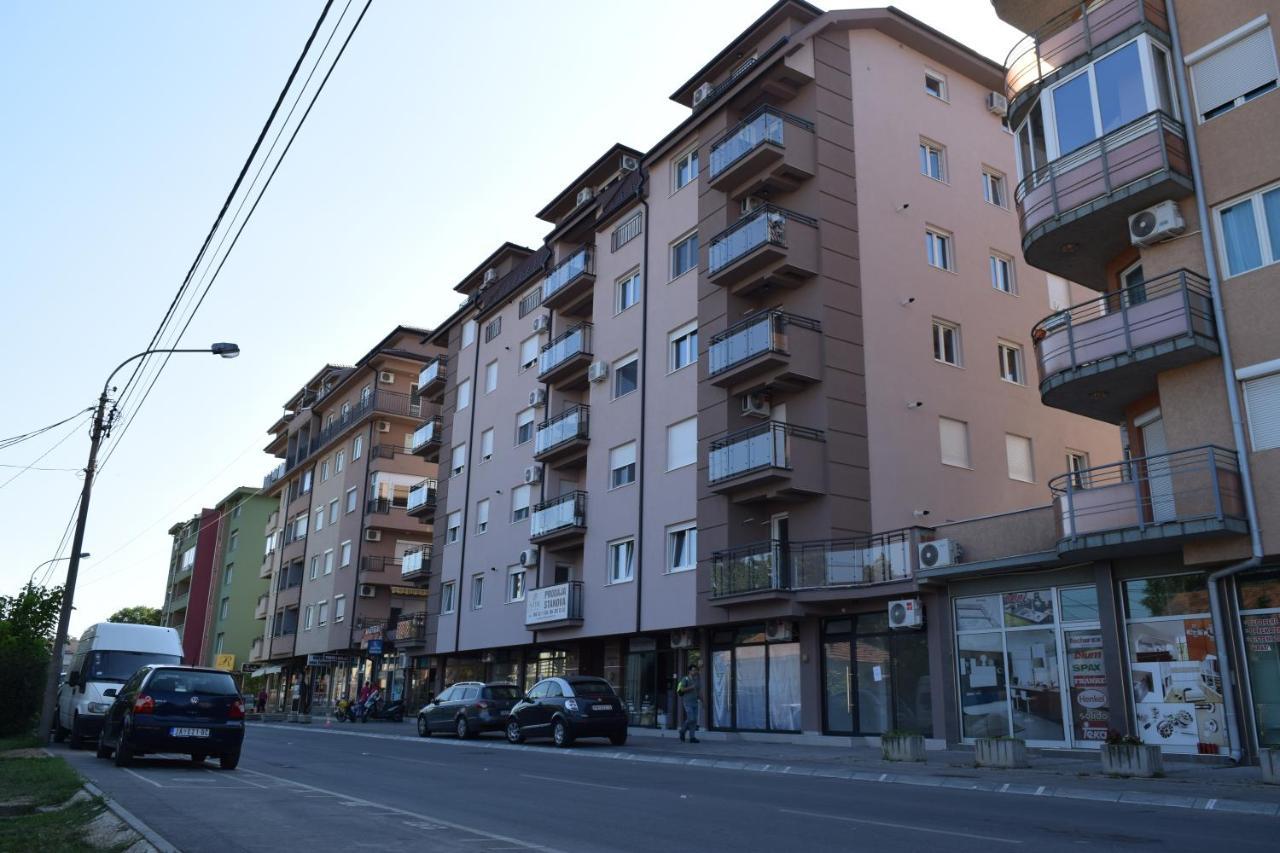 S-Apartmani Cocetova Jagodina Exterior photo